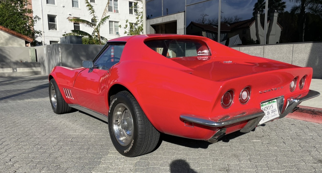 1968 Chevrolet Corvette C3 — view 3